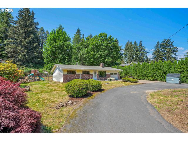 17055 Se WEBSTER Rd, Gladstone, OR 97027