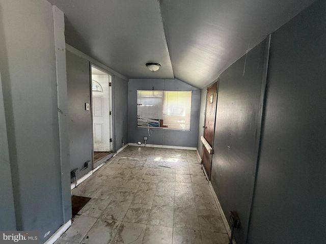37 OLIVE ST, Salem, NJ 08079