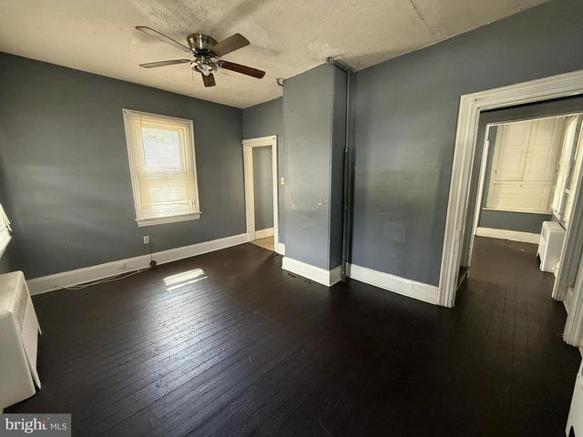 37 OLIVE ST, Salem, NJ 08079