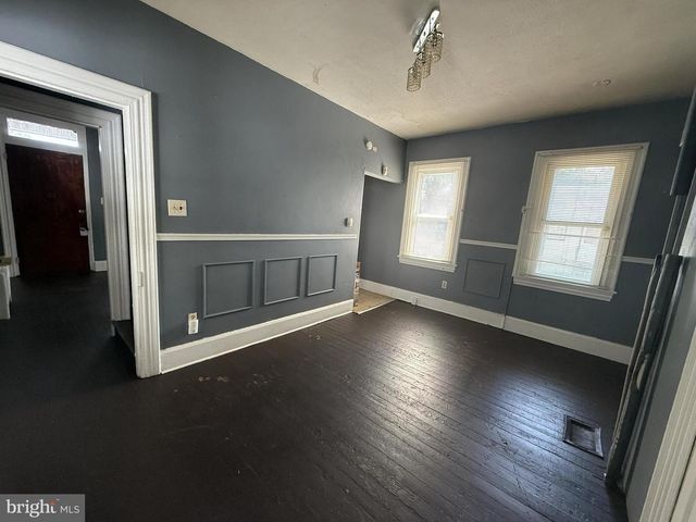 37 OLIVE ST, Salem, NJ 08079