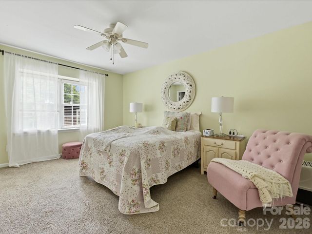 2233 Rexford Road C, Charlotte, NC 28211