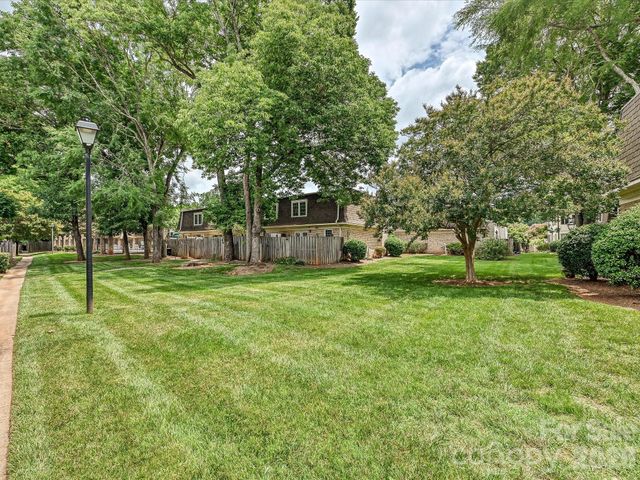 2233 Rexford Road C, Charlotte, NC 28211