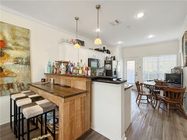 305 Holleman Drive 302, College Station, TX 77840