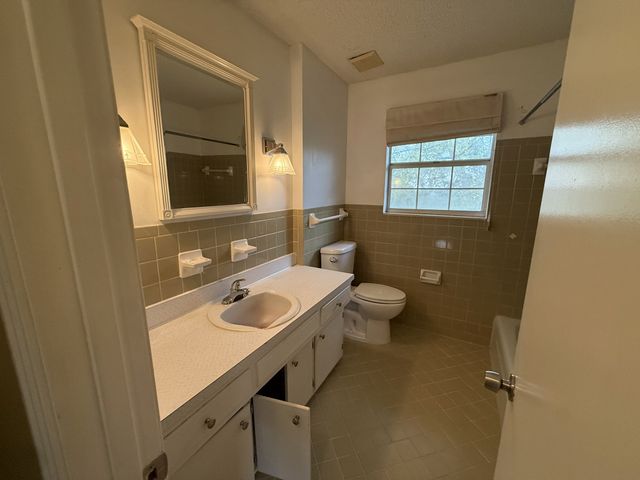 4000 Anderson Rd Apt 56, Nashville, TN 37217