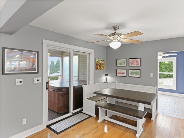 191 Riverside DRIVE, Waterford, WI 53185