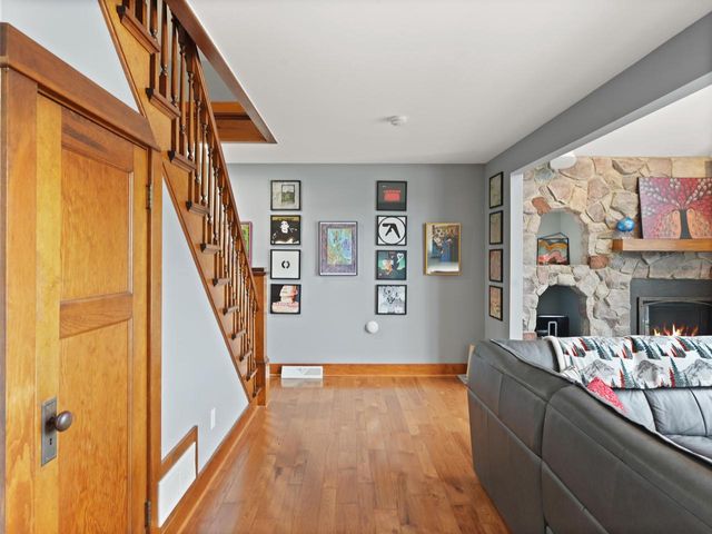 191 Riverside DRIVE, Waterford, WI 53185