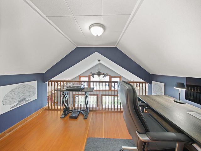 191 Riverside DRIVE, Waterford, WI 53185