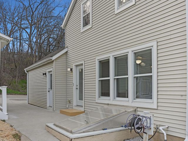 191 Riverside DRIVE, Waterford, WI 53185