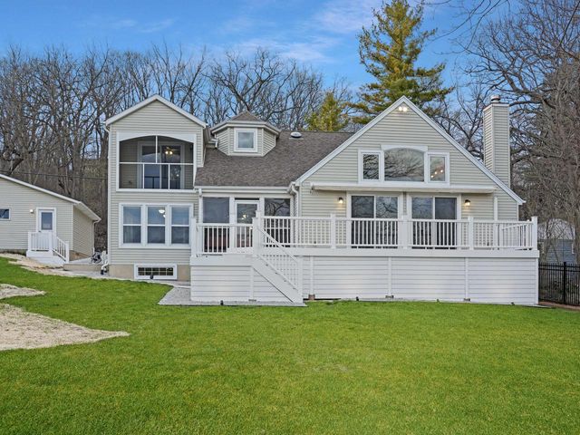 191 Riverside DRIVE, Waterford, WI 53185