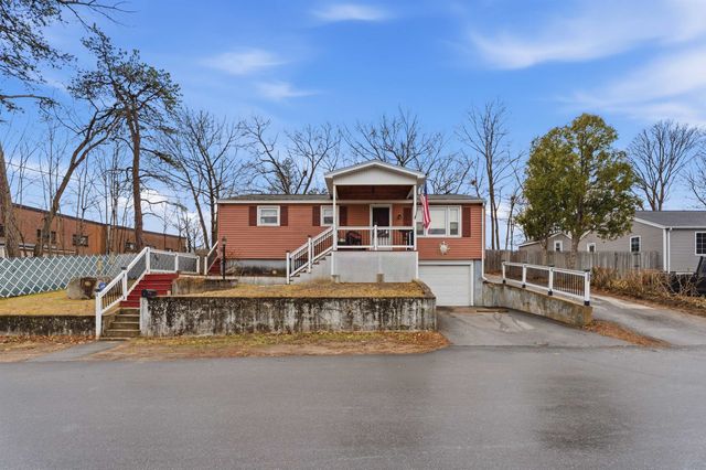 10 Saint Josephs Drive, Nashua, NH 03060