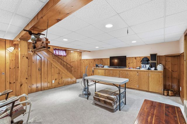 10 Saint Josephs Drive, Nashua, NH 03060