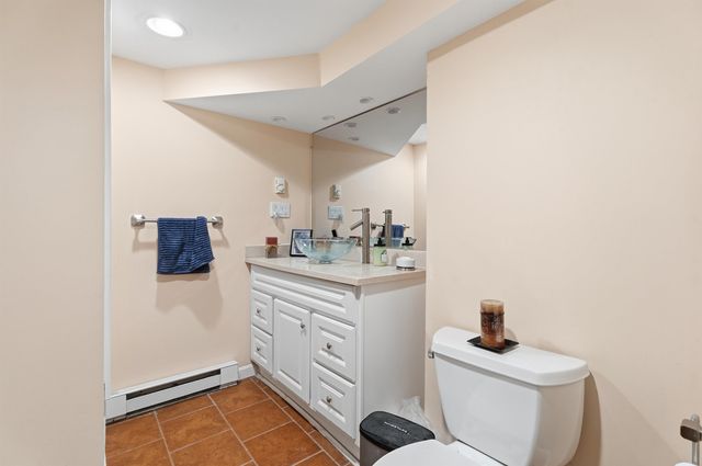 10 Saint Josephs Drive, Nashua, NH 03060