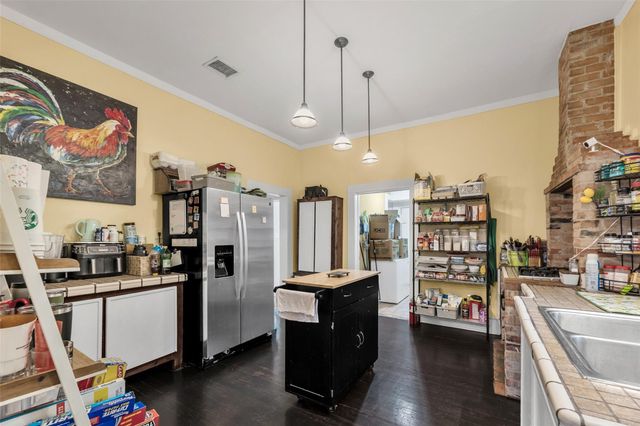 500 N Washington Avenue, Bryan, TX 77803