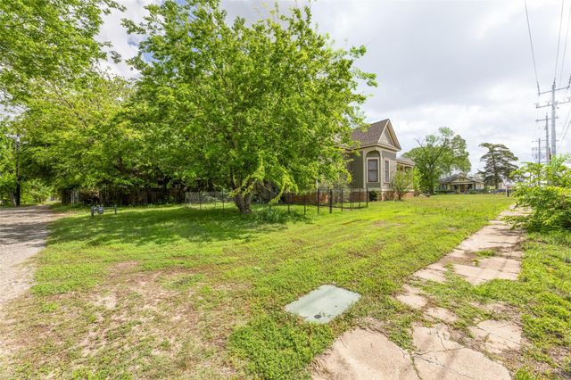 500 N Washington Avenue, Bryan, TX 77803