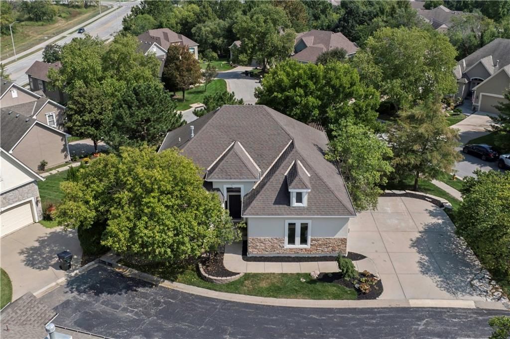 14316 Norwood Street, Leawood, KS 66224