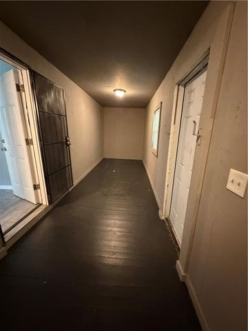 1106 Agnes Avenue, Kansas City, MO 64127