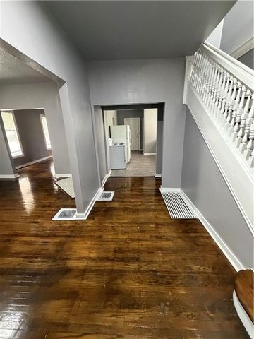 1106 Agnes Avenue, Kansas City, MO 64127
