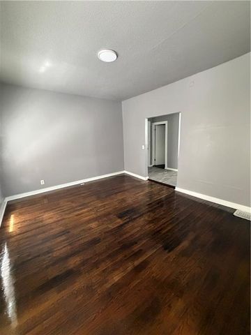 1106 Agnes Avenue, Kansas City, MO 64127