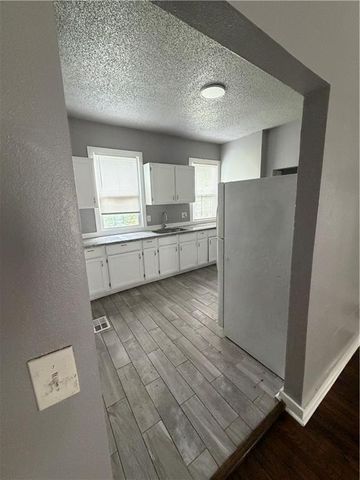 1106 Agnes Avenue, Kansas City, MO 64127