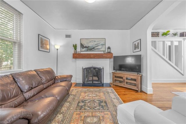 160 W Ocean AVE, Norfolk, VA 23503