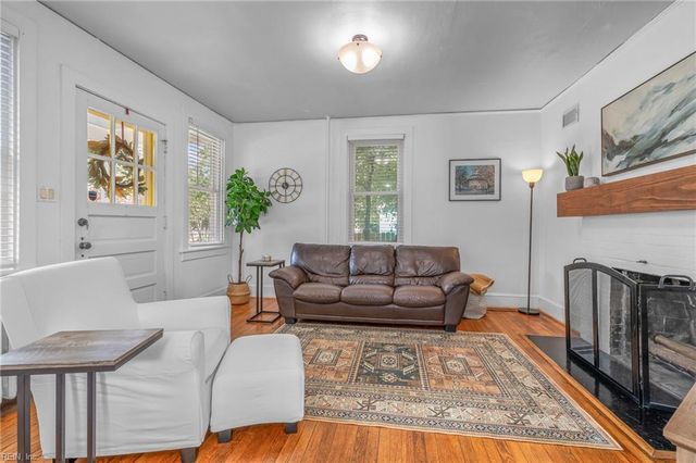 160 W Ocean AVE, Norfolk, VA 23503