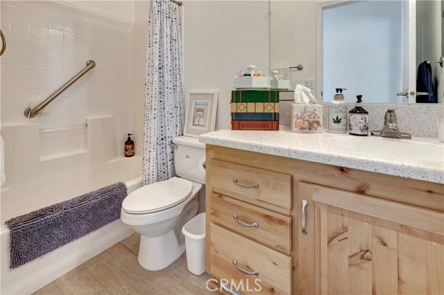 40 Saratoga, Newport Beach, CA 92660