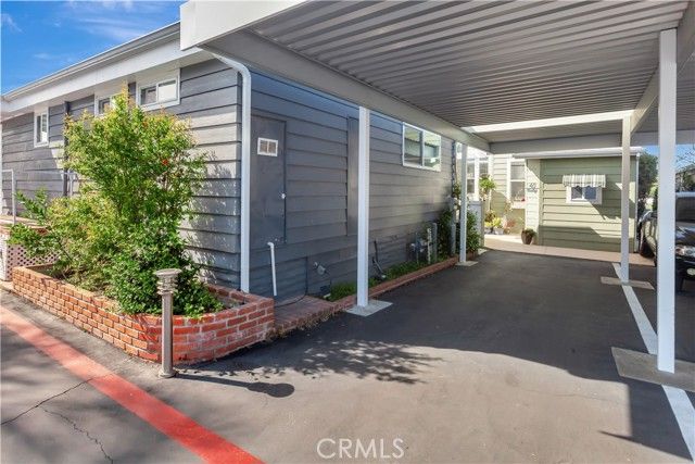 40 Saratoga, Newport Beach, CA 92660