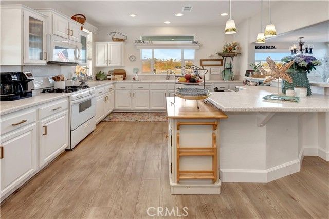 40 Saratoga, Newport Beach, CA 92660