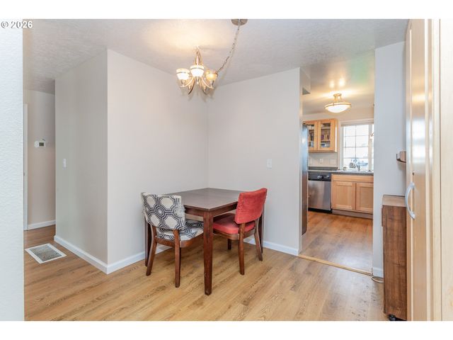 6151 Sw ERICKSON Ave, Beaverton, OR 97008