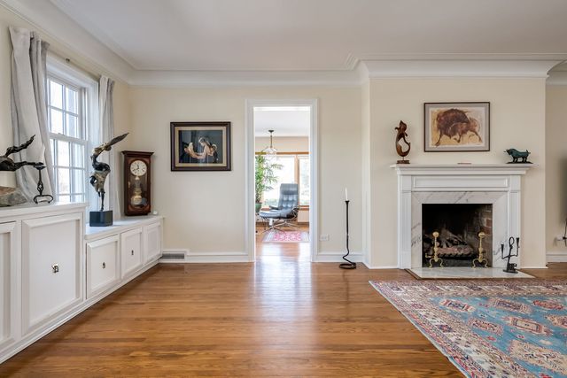 1047 FAIR OAKS Avenue, Oak Park, IL 60302