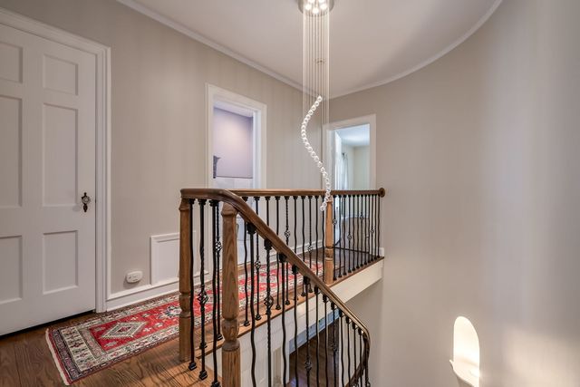 1047 FAIR OAKS Avenue, Oak Park, IL 60302