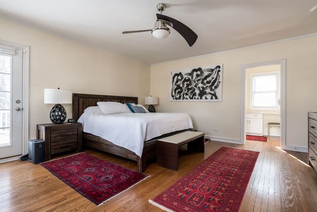 1047 FAIR OAKS Avenue, Oak Park, IL 60302