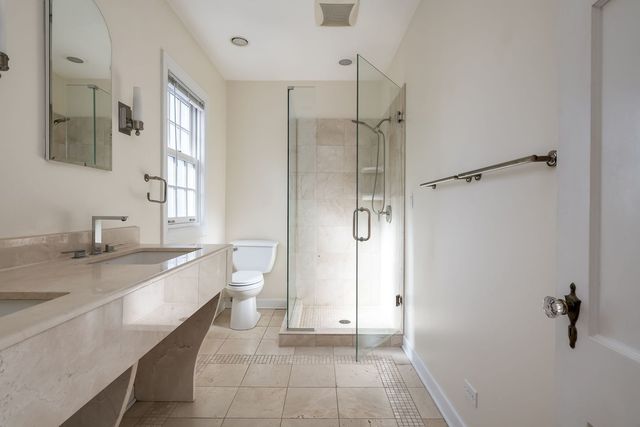 1047 FAIR OAKS Avenue, Oak Park, IL 60302