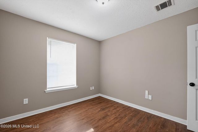 2141 Thousand Oaks Drive, Jackson, MS 39212