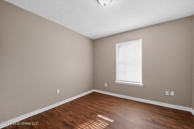 2141 Thousand Oaks Drive, Jackson, MS 39212