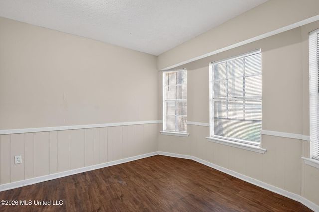 2141 Thousand Oaks Drive, Jackson, MS 39212