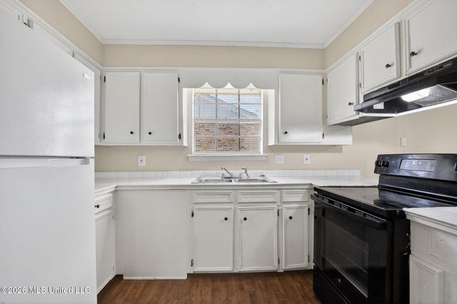 2141 Thousand Oaks Drive, Jackson, MS 39212