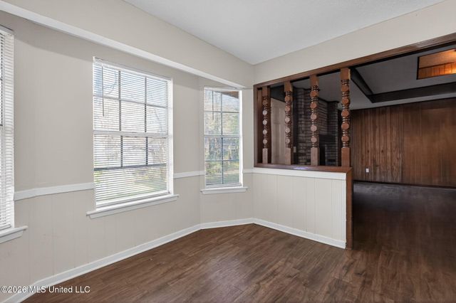 2141 Thousand Oaks Drive, Jackson, MS 39212