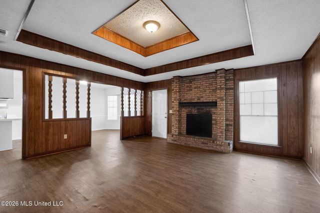 2141 Thousand Oaks Drive, Jackson, MS 39212