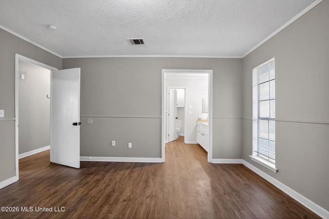 2141 Thousand Oaks Drive, Jackson, MS 39212