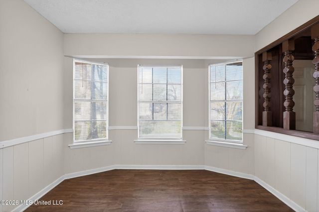 2141 Thousand Oaks Drive, Jackson, MS 39212