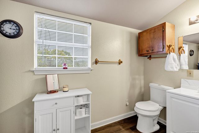 1145 Roadrunner, Canyon Lake, TX 78133