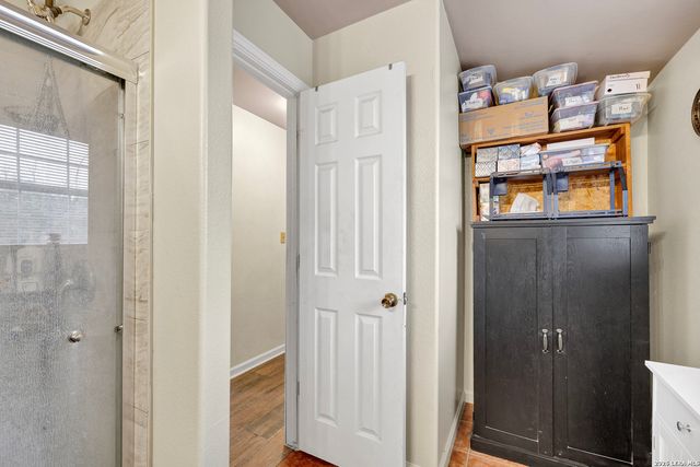 1145 Roadrunner, Canyon Lake, TX 78133