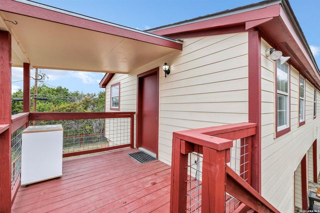 1145 Roadrunner, Canyon Lake, TX 78133