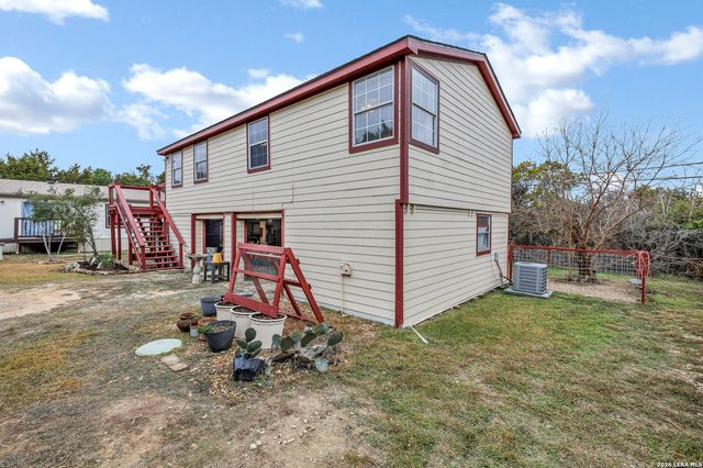 1145 Roadrunner, Canyon Lake, TX 78133