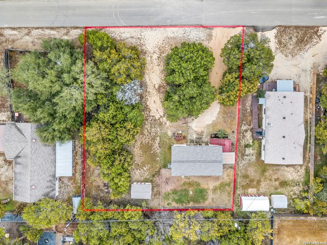 1145 Roadrunner, Canyon Lake, TX 78133