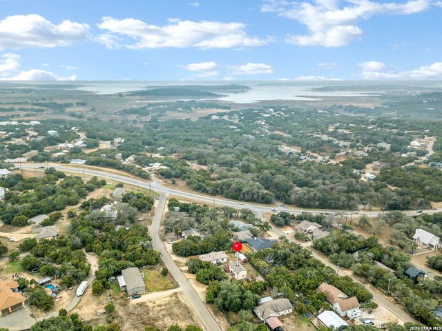 1145 Roadrunner, Canyon Lake, TX 78133