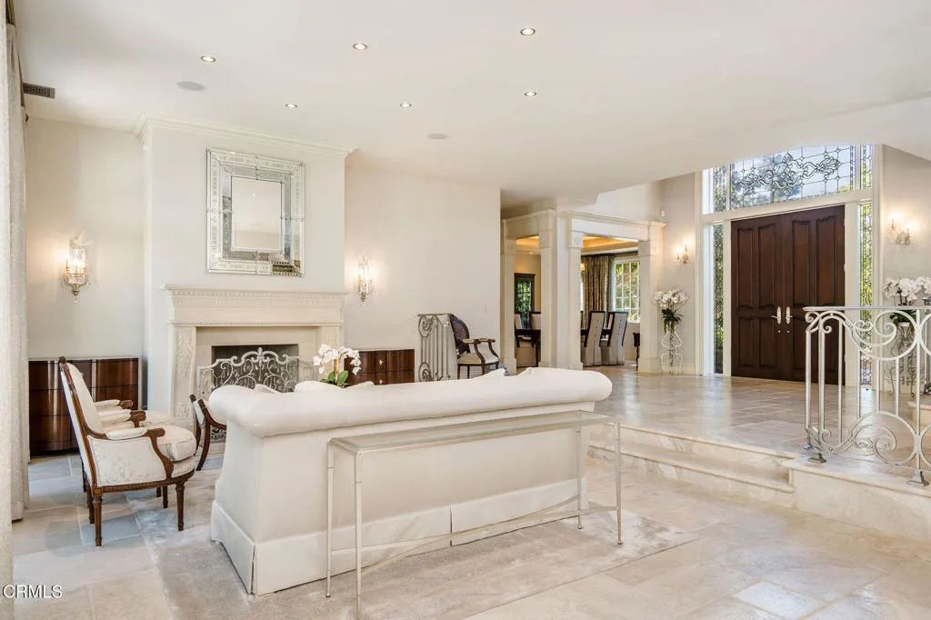 Image 15 of property listing at 5016 Hunter Valley Lane, Westlake Village, CA 91362