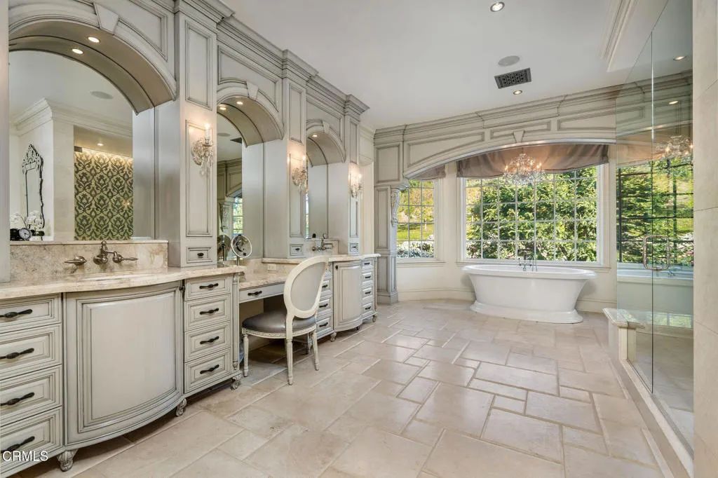 Image 41 of property listing at 5016 Hunter Valley Lane, Westlake Village, CA 91362