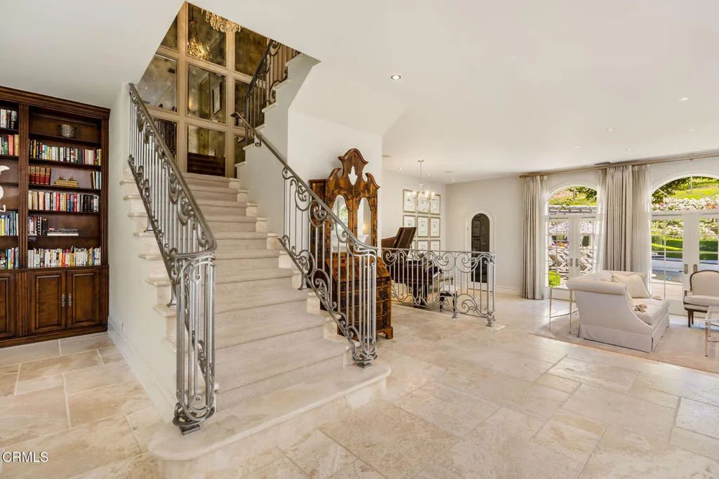 Image 8 of property listing at 5016 Hunter Valley Lane, Westlake Village, CA 91362